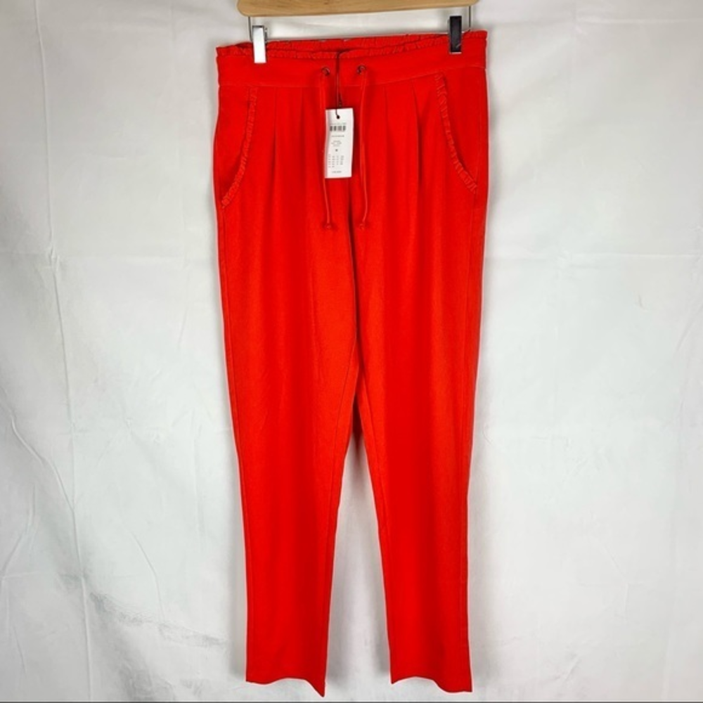 JAQUELINE‎ DE YONG NWT red lightweight straight leg trousers Sz Med